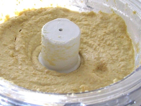 smooth hummus in food processor
