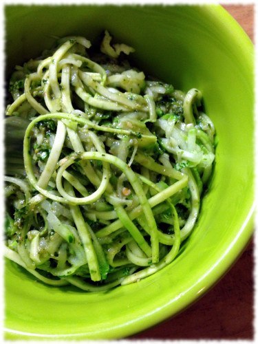 kale-pesto-zoodle